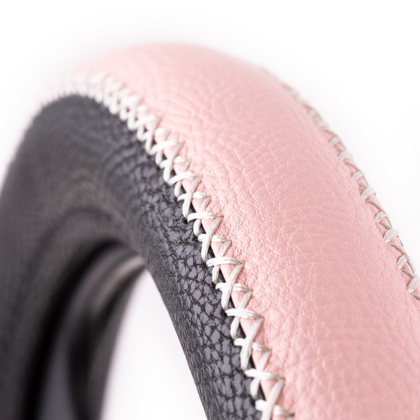 Оплётка руля AUTOPROFI из экокожи AP-1931 BK/PINK (M)