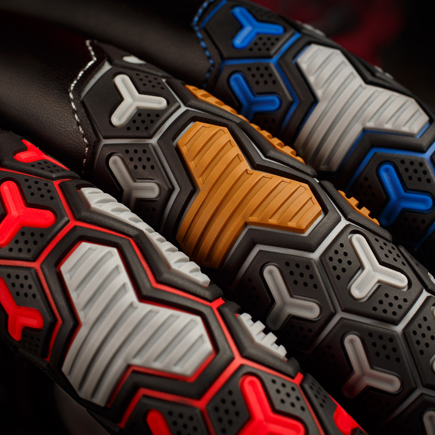 Оплётка руля AUTOPROFI экокожа AP-2050 BK/RD (S)