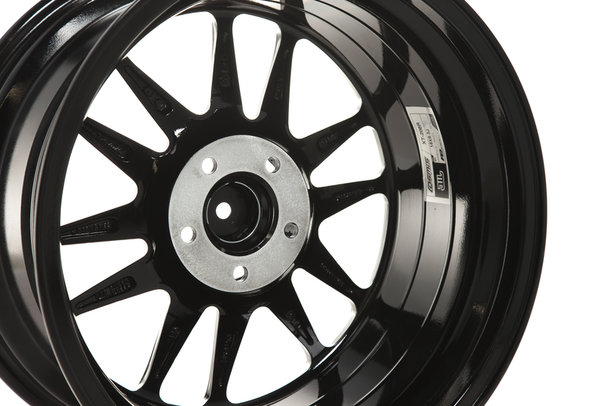 COSMIS  XT-206R 18x11,0 5x114,3 ET8 Black+diamond lip+spoke milling
