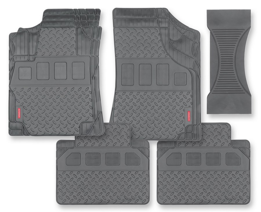 Серые коврики в салон автомобиля